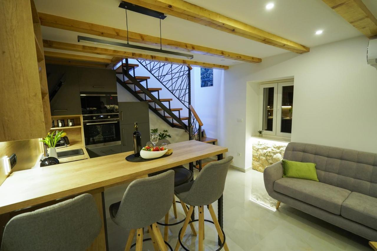 Apartment Ispod Ure Sinj Exterior photo
